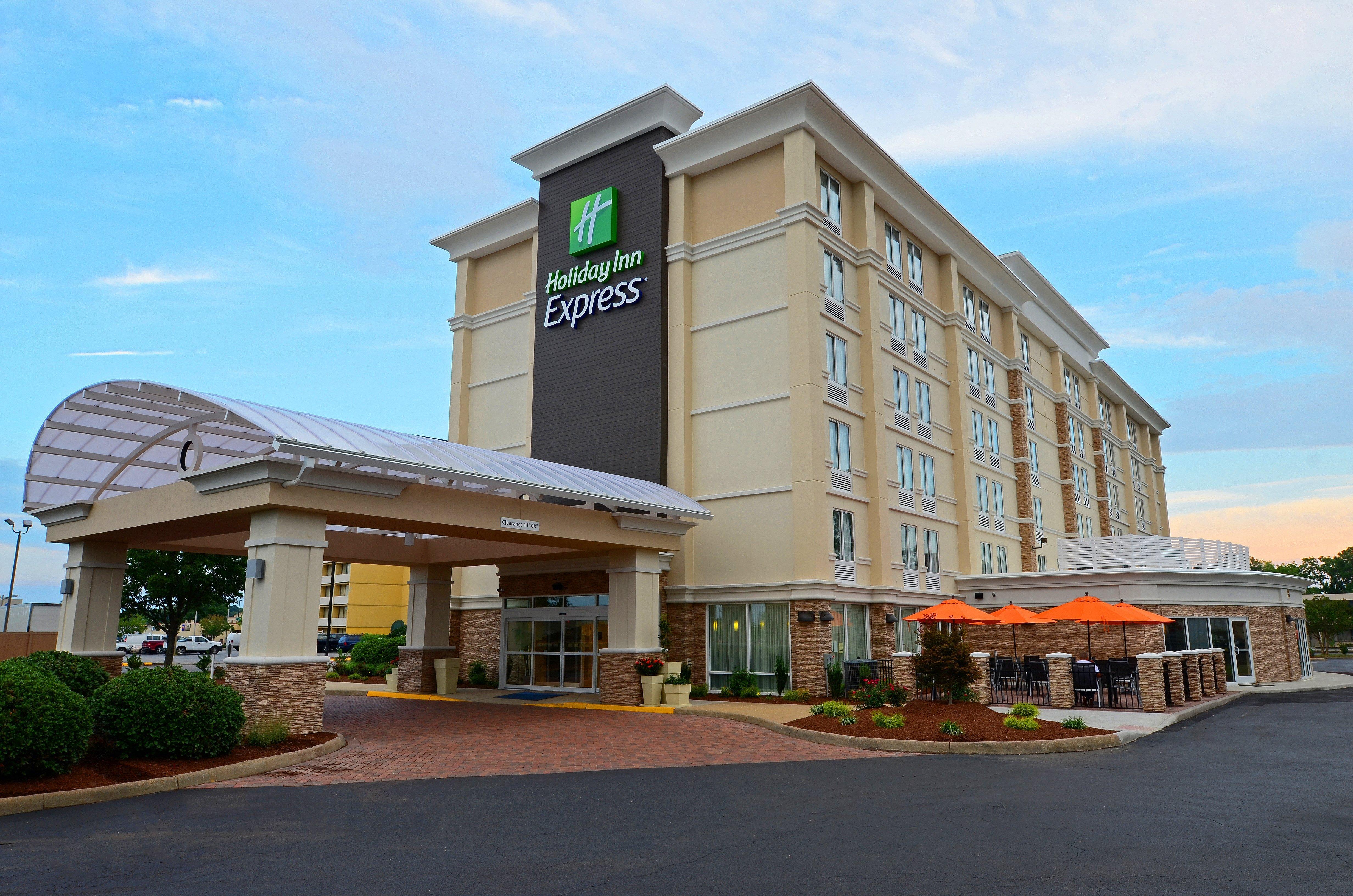 Holiday Inn Express Hotels- Hampton, An Ihg Hotel Exterior photo